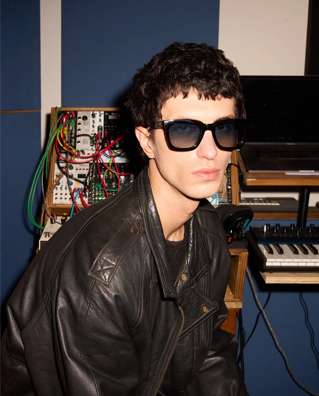 Barner Brand sunglasses portrait in a music studio — styling by Manel Guisado