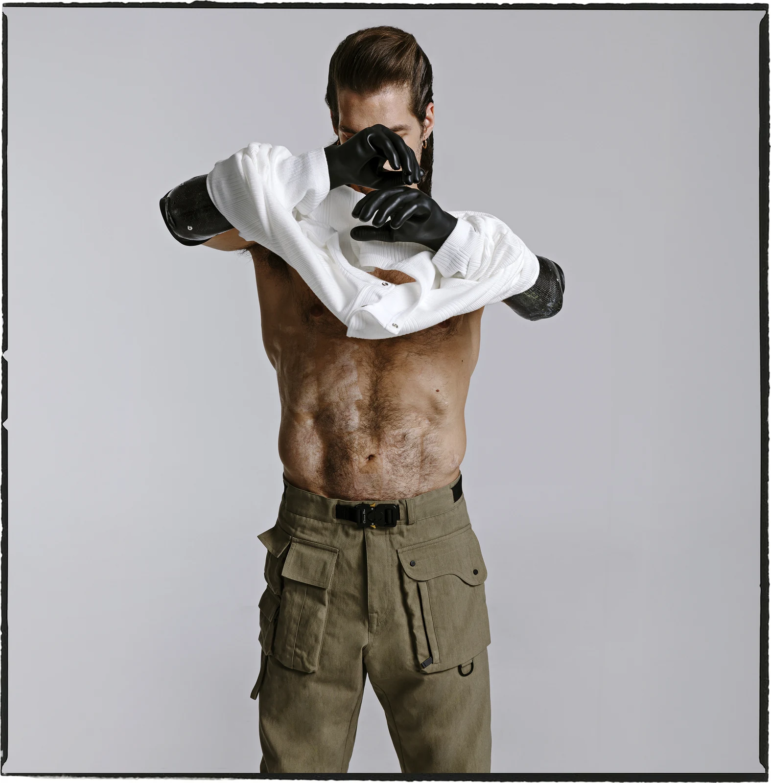 White knit and sculptural prostheses for Neo2 Magazine — styling by Manel Guisado